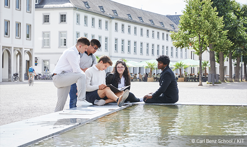 Bachelor Students of the Carl Benz School of Engineering studying by campus